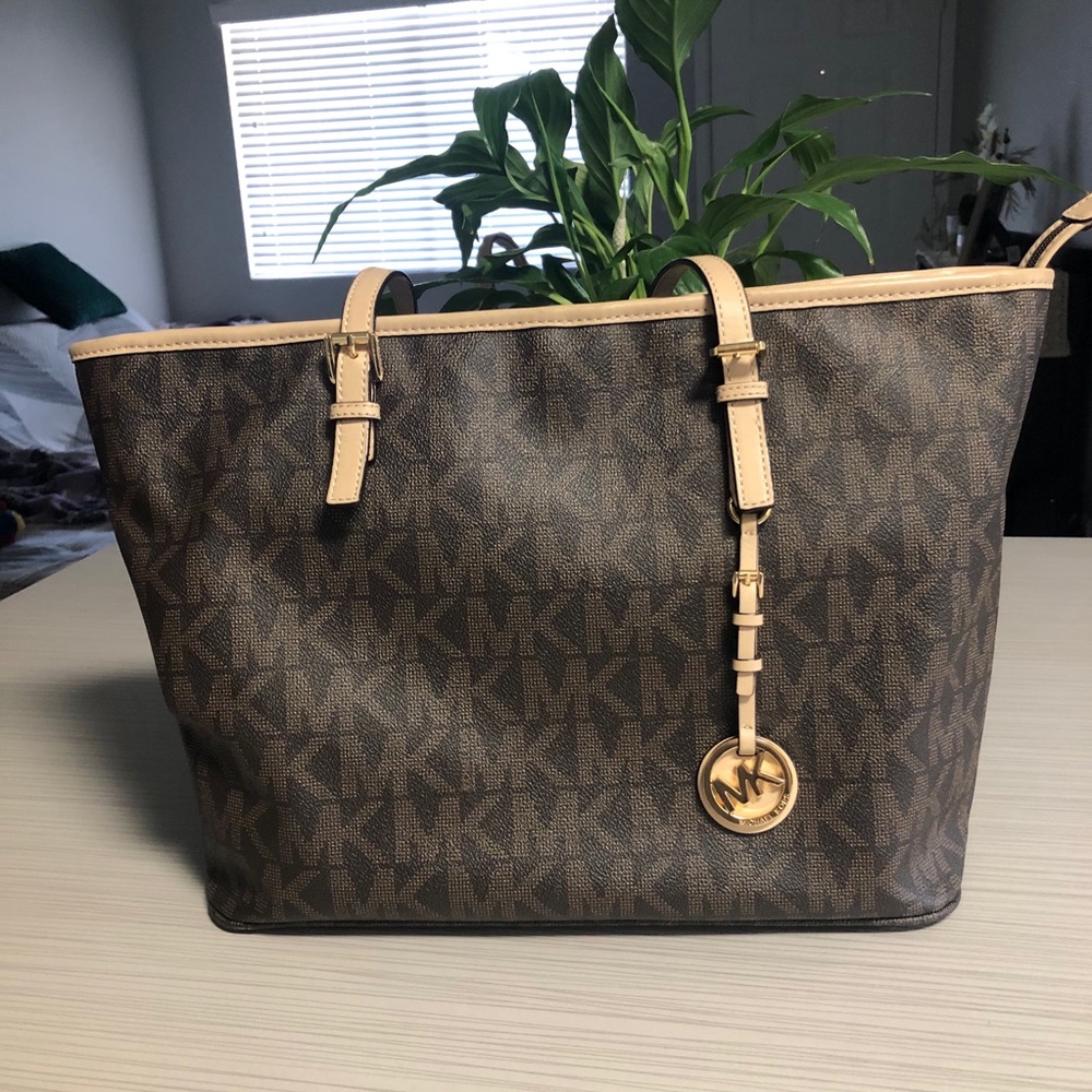 Michael Kors Signature Jet Set Travel Tote